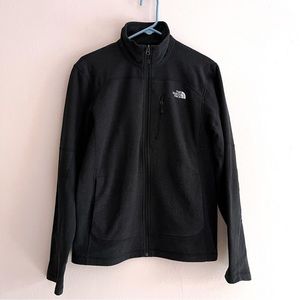 The North Face black pullover Mens sweater size small